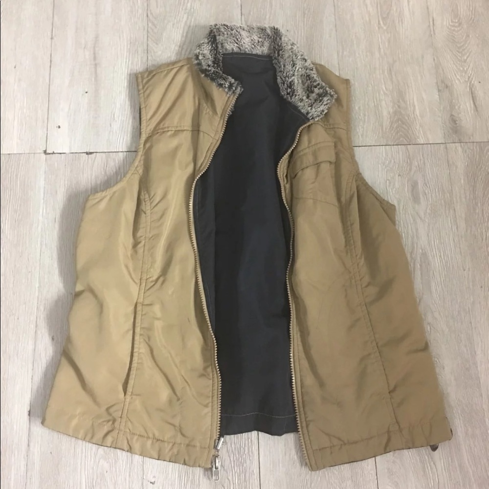 Reversible Columbia Fur Vest S/M